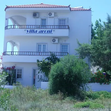 Aroni 4*