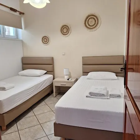 Aroni 4*