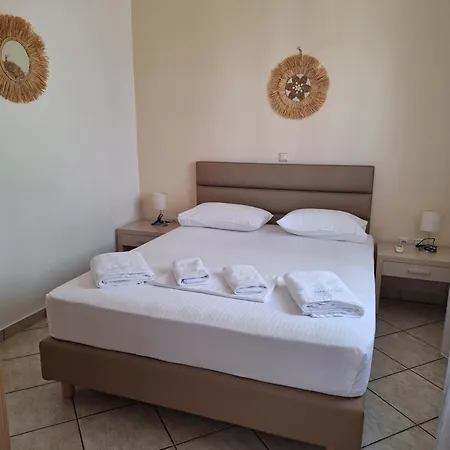 Aroni מלון דירות אלפוניסוס