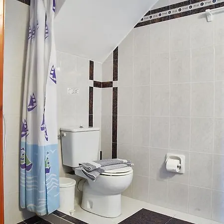 מלון דירות Aroni