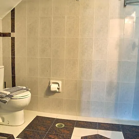 Aroni Apartahotel